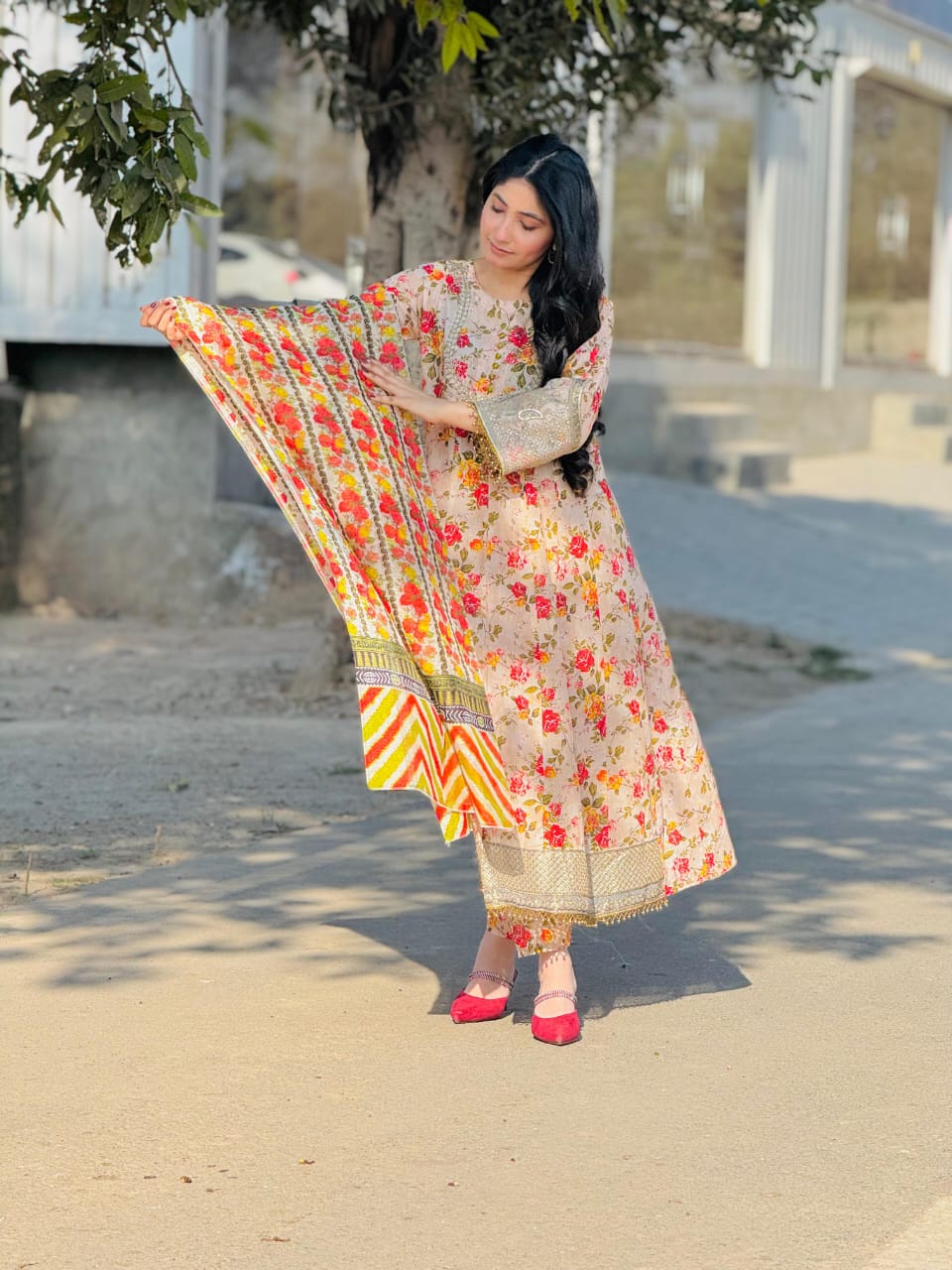 3 PIECE - EMBROIDERED LAWN SUIT